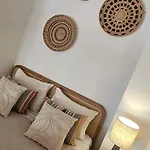 Yacinthos Aparthotel