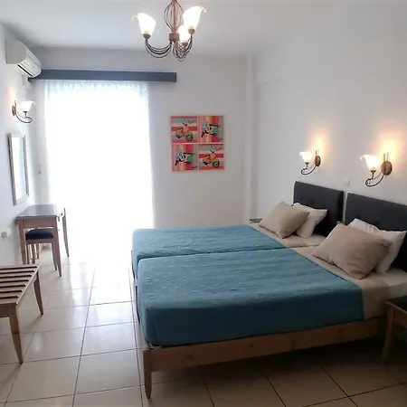 Yacinthos Aparthotel