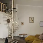 Aparthotel Yacinthos