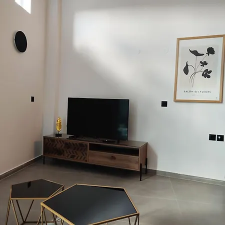 Yacinthos Aparthotel 2*