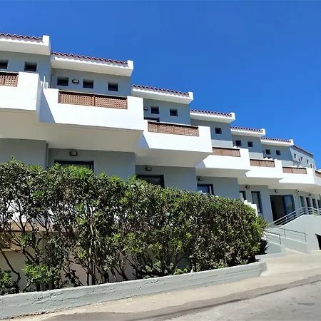 Yacinthos Aparthotel