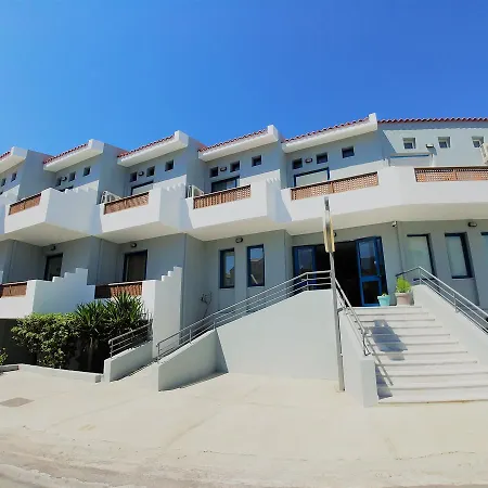 Aparthotel Yacinthos