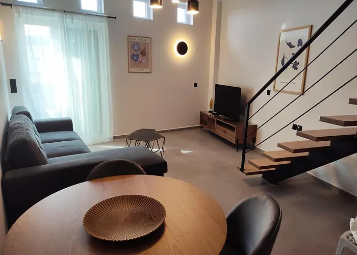 Yacinthos Apartmanhotel