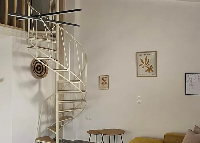 Aparthotel Yacinthos