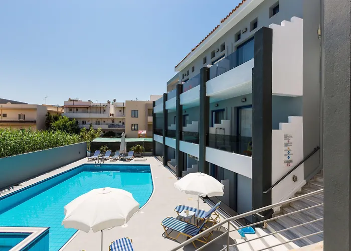 Aparthotel Yacinthos 2*