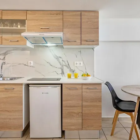 Apartahotel Yacinthos