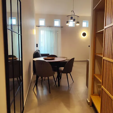 Hotel apartamentowy Yacinthos 2*